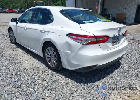 2018 Toyota Camry Le from USA, damaged, VIN 4T1B11HK3JU043982